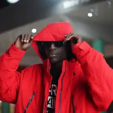 Dengarkan Kid Veli, tonton video musik, baca bio, lihat tanggal tur & lainnya!
