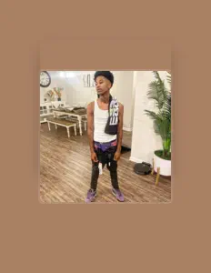 收听 2 Bloody、观看音乐视频、阅读小传、查看巡演日期等 ！