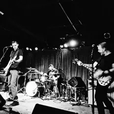 Escucha a Dead Ringer, mira vídeos musicales, lee la biografía, consulta fechas de giras y mucho más.