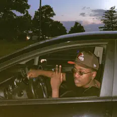 聆聽 William Greyy、觀看音樂影片、閱讀小傳、查看巡演日期等！