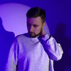 Poslechněte si interpreta SAVUL, sledujte hudební videa, přečtěte si životopis, podívejte se na data turné a další informace.