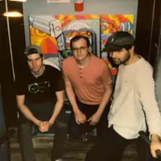 Écoutez Summer Dimes, regardez des vidéoclips, lisez la biographie, consultez les dates de tournée et plus encore !