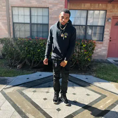 Listen to SMGBrando, watch music videos, read bio, see tour dates & more!