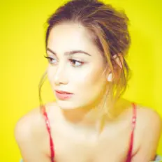 收听 Alyssa Hoffmann、观看音乐视频、阅读小传、查看巡演日期等 ！