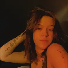 Poslechněte si interpreta madilyn jade, sledujte hudební videa, přečtěte si životopis, podívejte se na data turné a další informace.