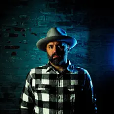 Hör dir Cory Landry an, schau dir Musikvideos an, lies die Biografie, finde Tourdaten und mehr!