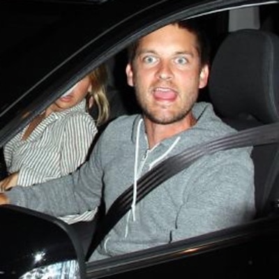 Tobey Maguire - Single