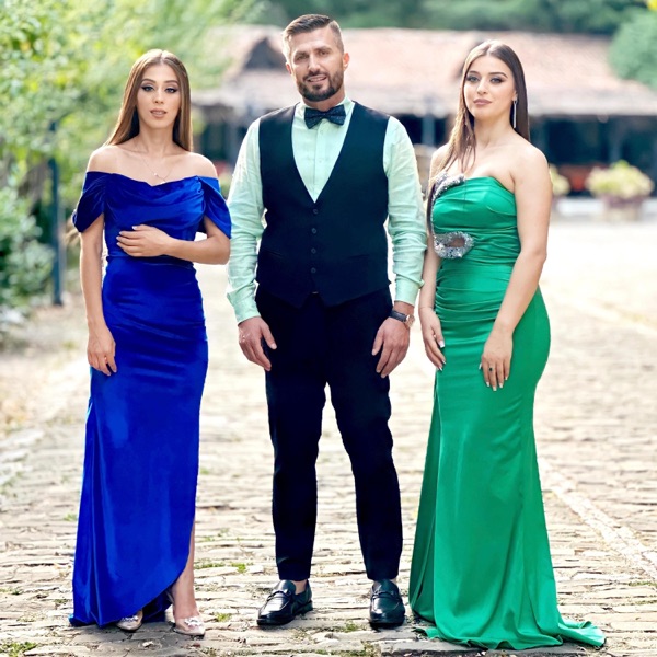 Marlen Qelia & Motrat Memia (Moter e vella)