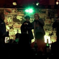 Y que pretenden (feat. SLM IN BARRIO) - Single - Tras Mc