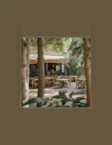 聆聽 Minh Công、觀看音樂影片、閱讀小傳、查看巡演日期等！