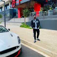 Nchaを聴いたり、ミュージックビデオを鑑賞したり、経歴やツアー日程などを確認したりしましょう!