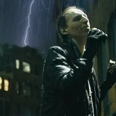 收听 Gioia、观看音乐视频、阅读小传、查看巡演日期等 ！