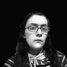 Alyssa Storch सुनें, म्यूज़िक वीडियो देखें, बायो पढ़ें, दौरे की तारीखें और बहुत कुछ देखें!