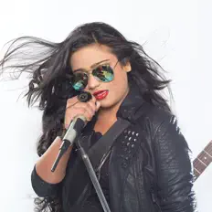Swati Sharma सुनें, म्यूज़िक वीडियो देखें, बायो पढ़ें, दौरे की तारीखें और बहुत कुछ देखें!