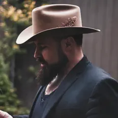 收听 Darin Jones & The Last Men Standing、观看音乐视频、阅读小传、查看巡演日期等 ！