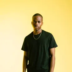 LungiEを聴いたり、ミュージックビデオを鑑賞したり、経歴やツアー日程などを確認したりしましょう！