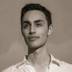 Listen to Leonardo DiSaya, watch music videos, read bio, see tour dates & more!