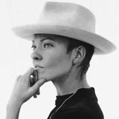 Ascolta Jesse Lafser, guarda video musicali, leggi la biografia, vedi le date del tour & altro!