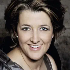 Listen to Christiane Oelze, watch music videos, read bio, see tour dates & more!
