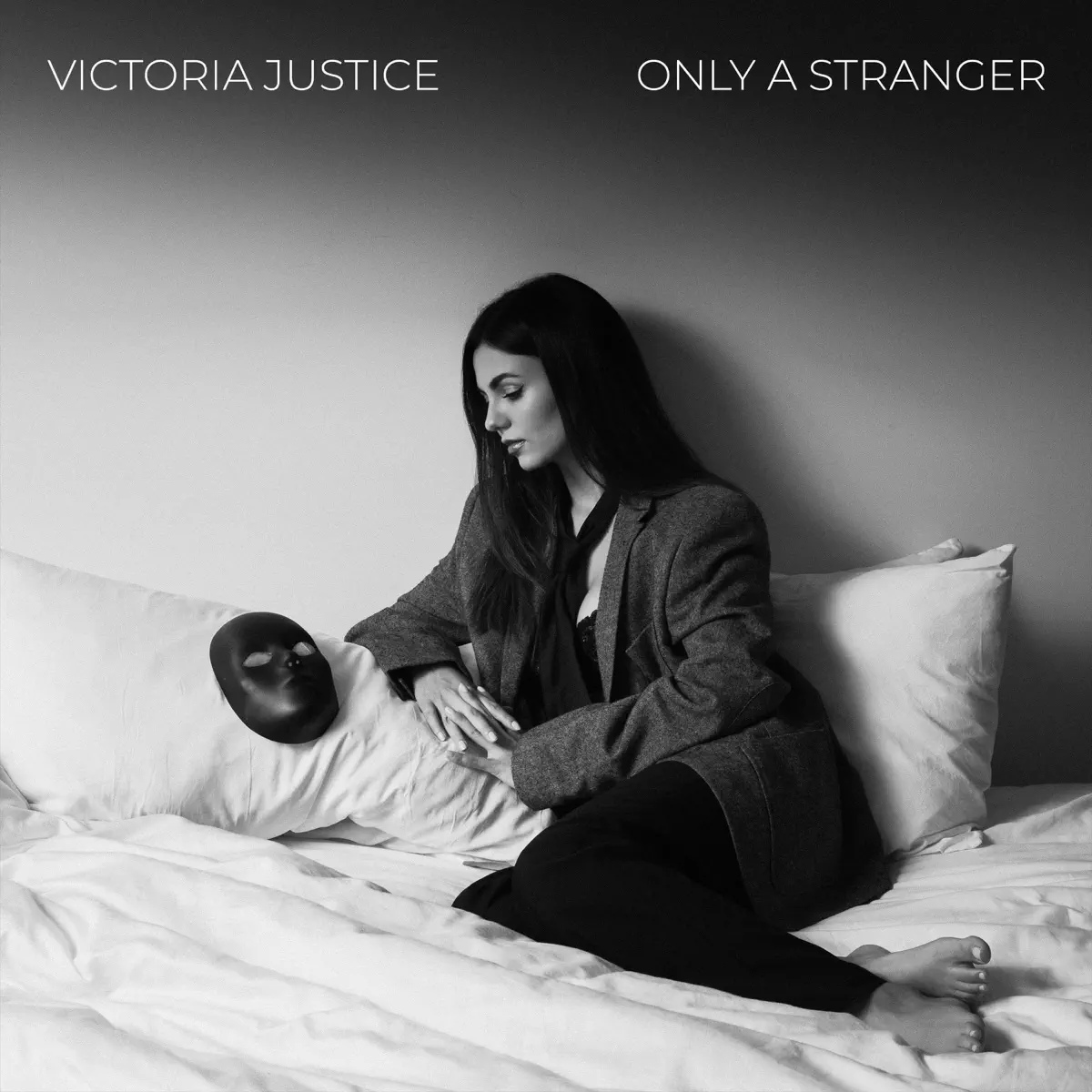 Victoria Justice - Only a Stranger - Single (2023) [iTunes Plus AAC M4A]-新房子