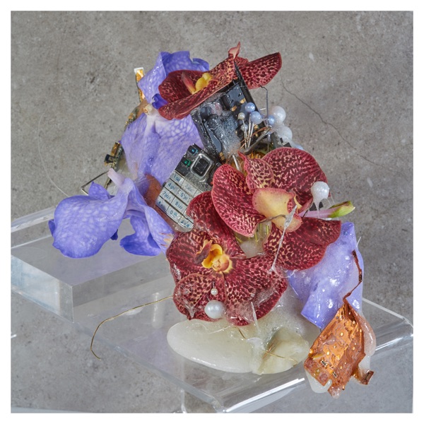 FIGURE BESIDE ME - Single