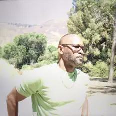 Ouça Jonathan Jenkins, assista a videoclipes, leia a biografia, veja as datas das turnês e mais!