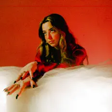 聆聽 Taylor Mecca、觀看音樂影片、閱讀小傳、查看巡演日期等！