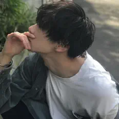 收听 saranghae、观看音乐视频、阅读小传、查看巡演日期等 ！