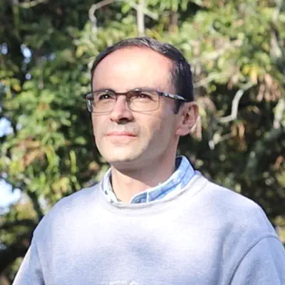 Listen to William Andrés López, watch music videos, read bio, see tour dates & more!