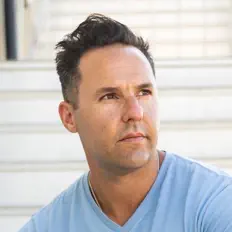 DJ Matt Reidを聴いたり、ミュージックビデオを鑑賞したり、経歴やツアー日程などを確認したりしましょう！