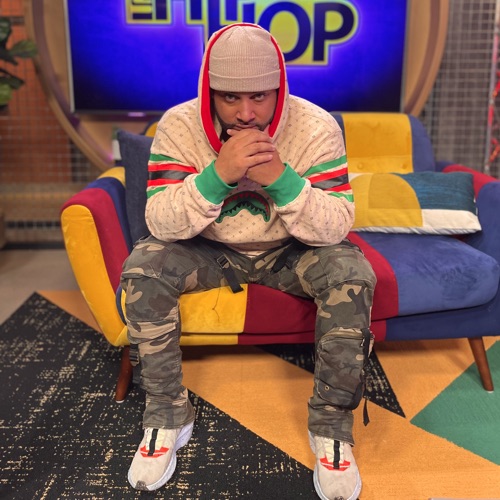 Tonio Skits