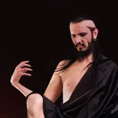 Ouve О.н., vê vídeos de música, lê a biografia, vê as datas da digressão e muito mais!