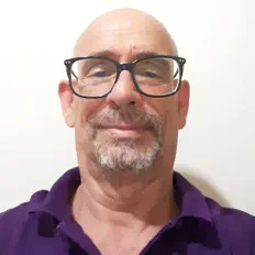 Listen to José Côrte-Real, watch music videos, read bio, see tour dates & more!