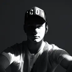 Listen to Псевдоним, watch music videos, read bio, see tour dates & more!