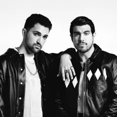 Écoutez HINYL, regardez des vidéoclips, lisez la biographie, consultez les dates de tournée et plus encore !