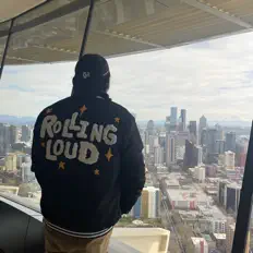 Poslechněte si interpreta Gdog, sledujte hudební videa, přečtěte si životopis, podívejte se na data turné a další informace.