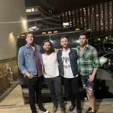 Black Dog Prowl: песни, клипы, биография, даты выступлений и многое другое.