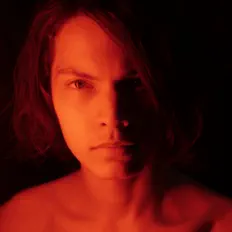 收听 Triqueter、观看音乐视频、阅读小传、查看巡演日期等 ！