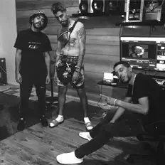 Ascolta Kharabatboiz, guarda video musicali, leggi la biografia, vedi le date del tour & altro!