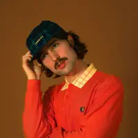 Ascolta undefined, guarda video musicali, leggi la biografia, vedi le date del tour & altro!