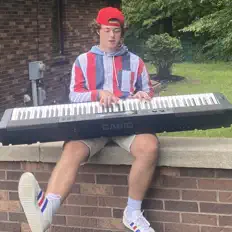 Schweig dinle, müzik videolarını izle, biyografisini oku, tur tarihlerini ve daha fazlasını gör!