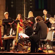 Listen to La Capella Reial De Catalunya, watch music videos, read bio, see tour dates & more!