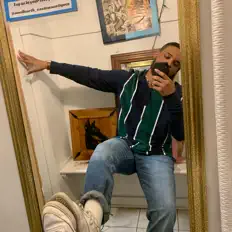 Dengarkan Nati, tonton video musik, baca bio, lihat tanggal tur & lainnya!