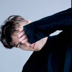 收听 ВЛАДЛЕН、观看音乐视频、阅读小传、查看巡演日期等 ！