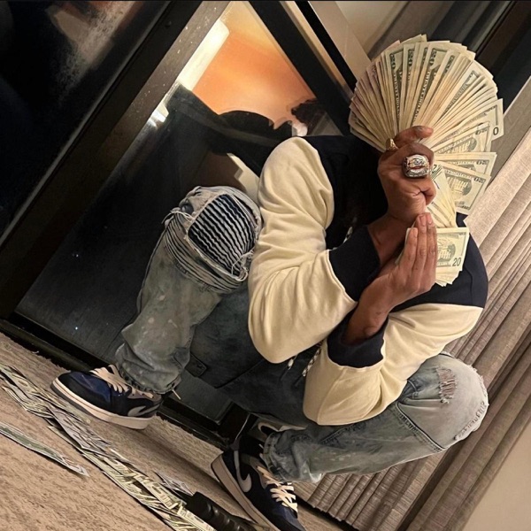 No Face No Case