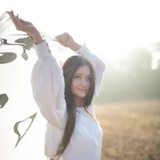Ascolta Christina McMaster, guarda video musicali, leggi la biografia, vedi le date del tour & altro!