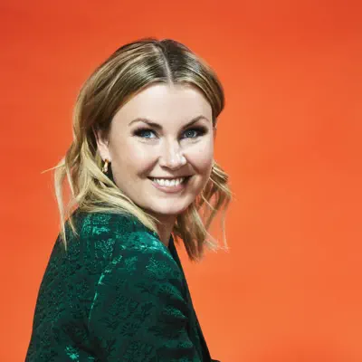 Listen to Elisa Lindström, watch music videos, read bio, see tour dates & more!