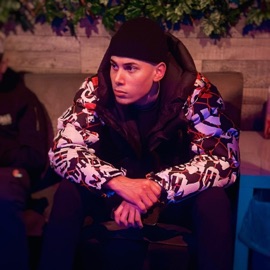 Cold (Picture Me Rolling) Laurente