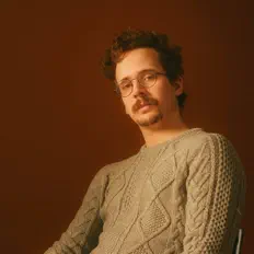 Ouve Ben Stopfel, vê vídeos de música, lê a biografia, vê as datas da digressão e muito mais!