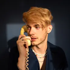 Luister naar Spencer Hendricks, bekijk muziekvideo's, lees de bio, bekijk de tourdata, en meer!